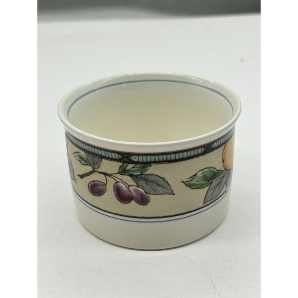 Mikasa Intaglio Garden Harvest CAC29 Cup & Saucer Set Pears Grapes Fruit - Picture 7 of 11